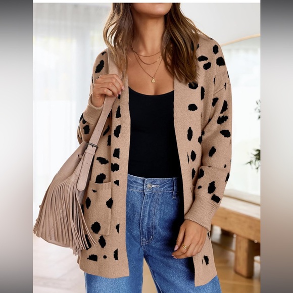 Long sleeved leopard print sweater.  size XL - Picture 4 of 11